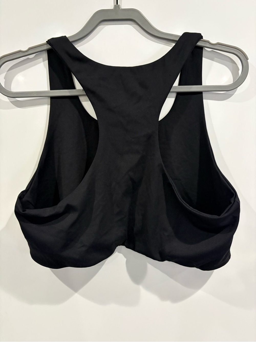 Quince Women’s Performance Racerback - Picture 2 of 3